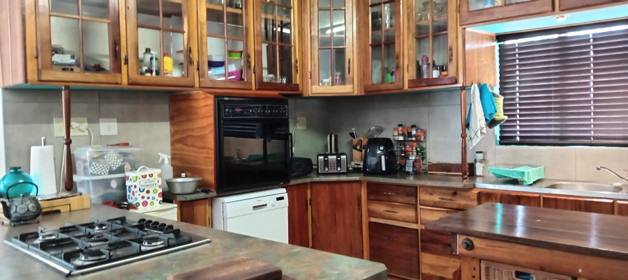 4 Bedroom Property for Sale in Van Riebeeck Hoogte Eastern Cape